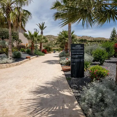 호텔 Terreforti Luxury Village